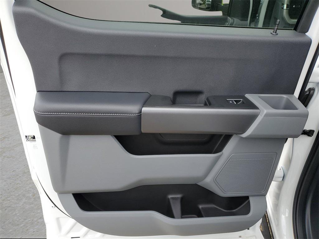 new 2025 Ford F-350 car, priced at $62,361