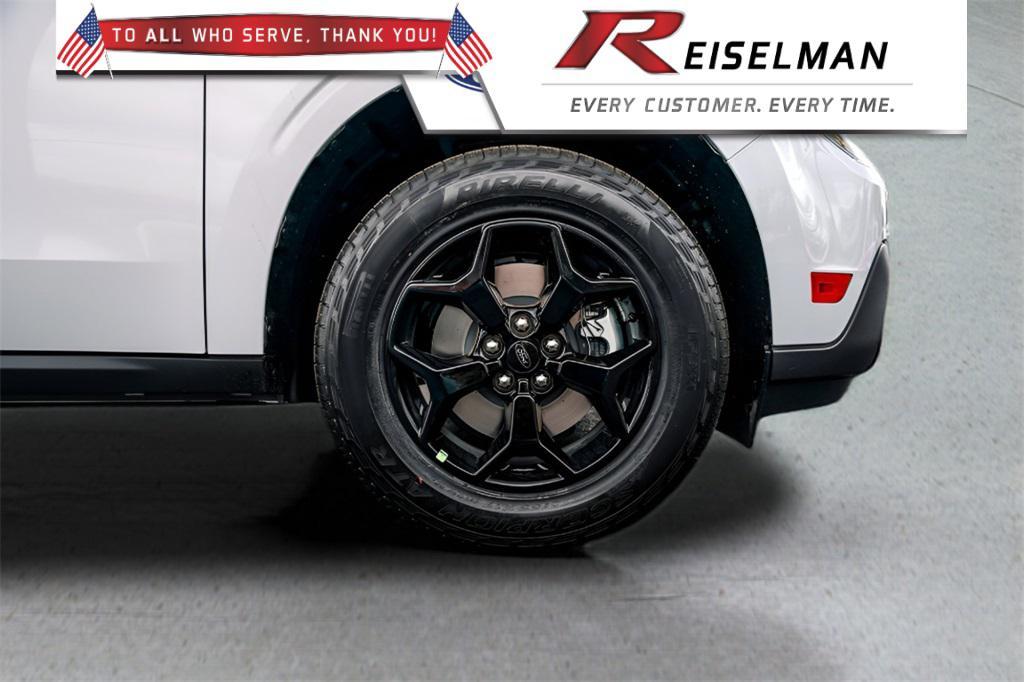 new 2025 Ford Maverick car, priced at $34,127