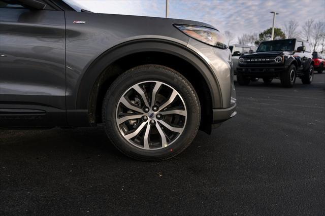 new 2025 Ford Explorer car, priced at $46,210