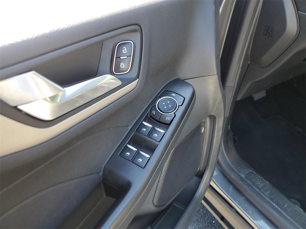 used 2022 Ford Escape car, priced at $23,771