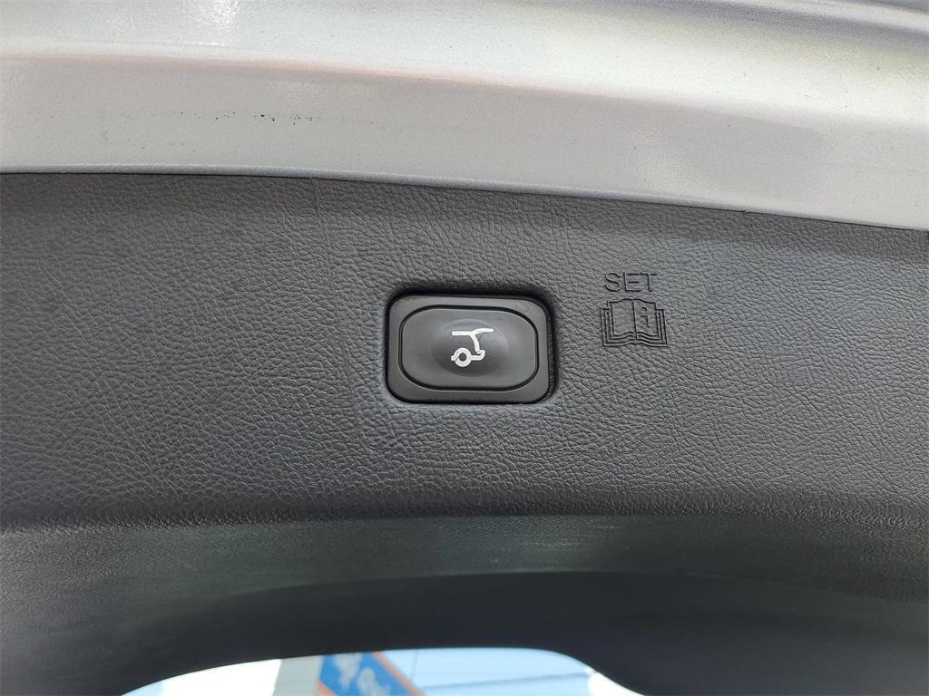 used 2024 Ford Edge car, priced at $28,585