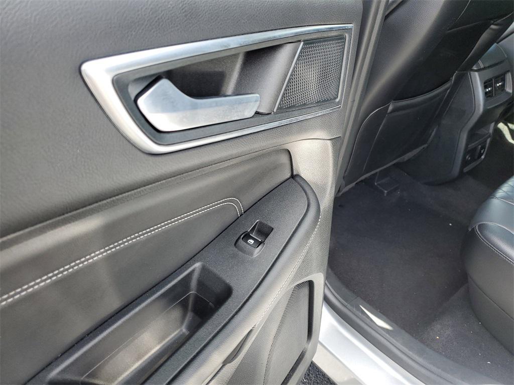 used 2024 Ford Edge car, priced at $28,585