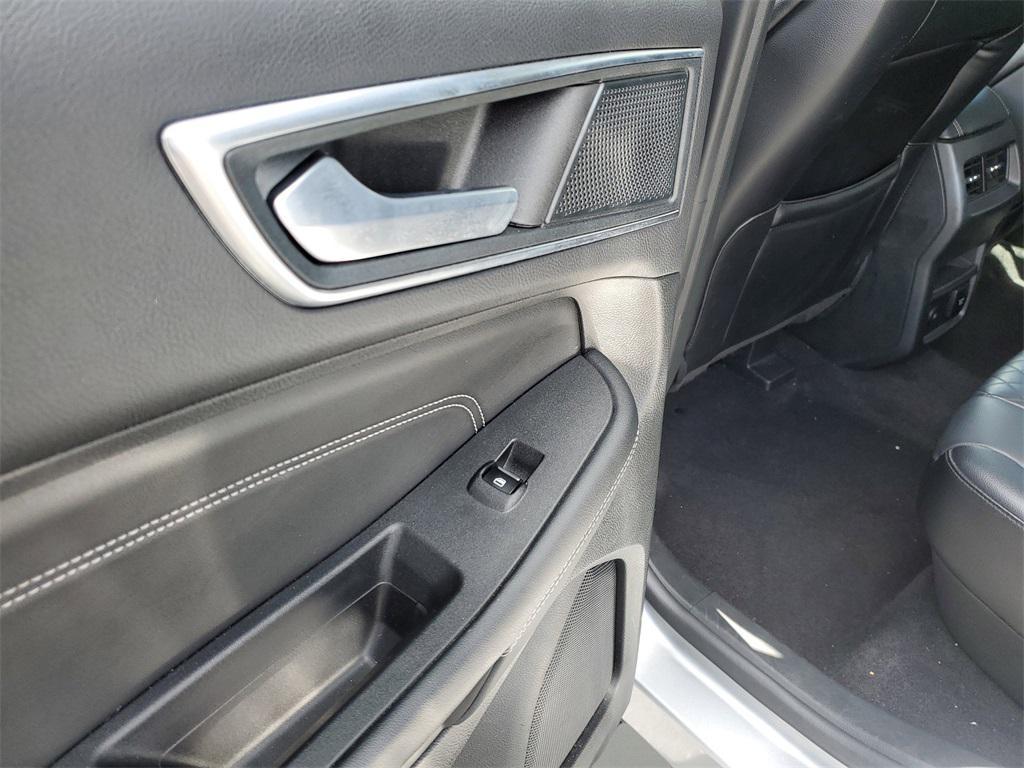 used 2024 Ford Edge car, priced at $25,840