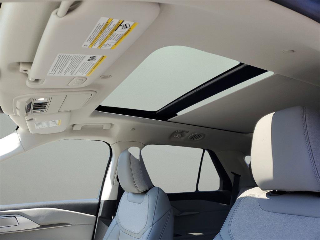 new 2025 Ford Explorer car, priced at $45,422