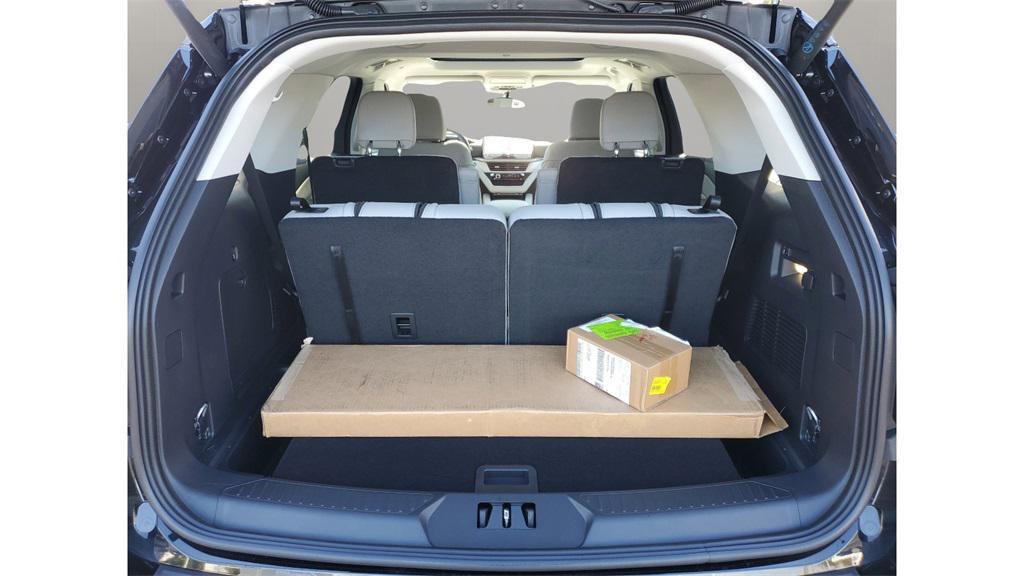 new 2025 Ford Explorer car, priced at $45,422