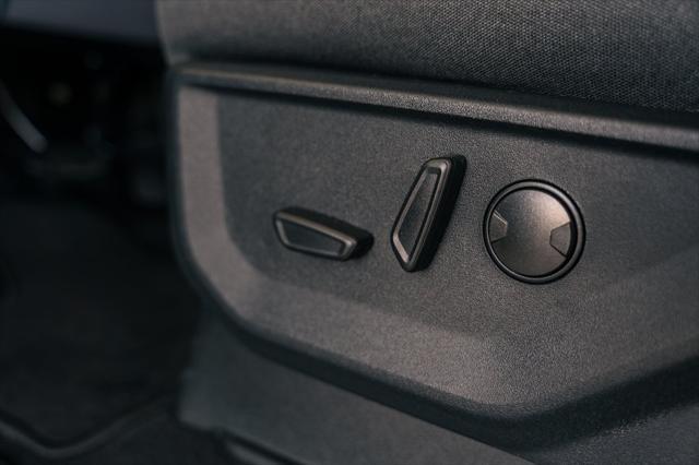 new 2024 Ford F-150 car, priced at $52,024