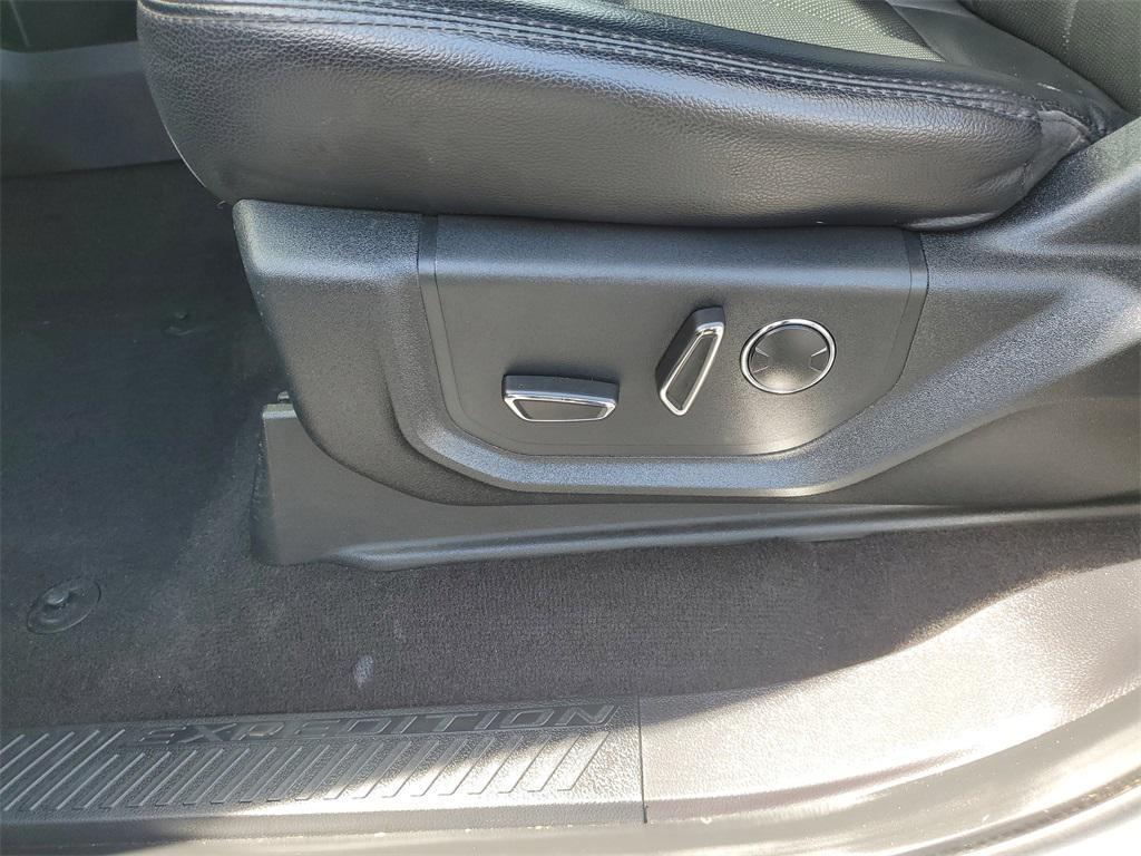 used 2019 Ford Expedition car, priced at $23,033