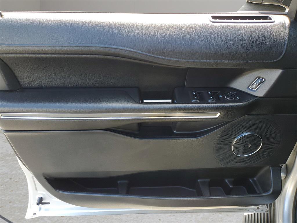 used 2019 Ford Expedition car, priced at $23,033