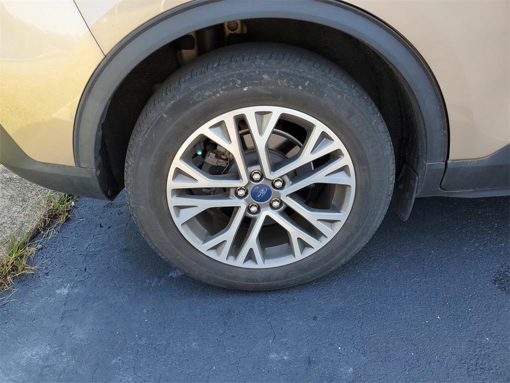 used 2021 Ford Escape car, priced at $19,764