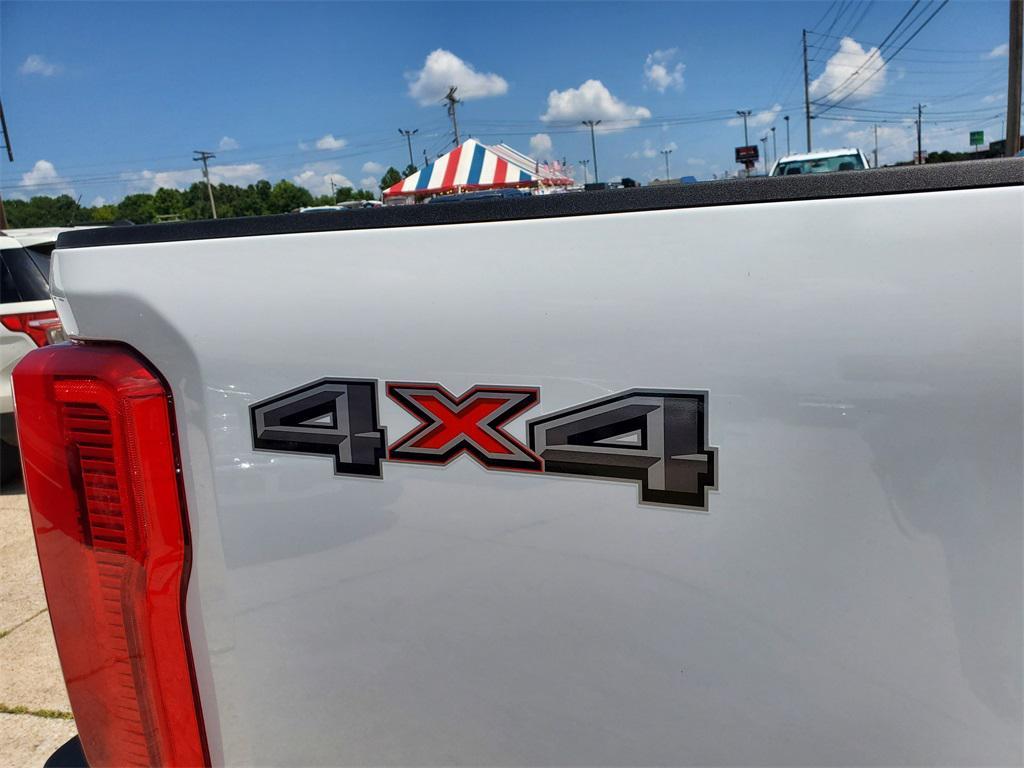 new 2025 Ford F-250 car, priced at $50,935
