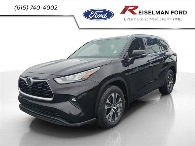used 2020 Toyota Highlander car, priced at $28,940
