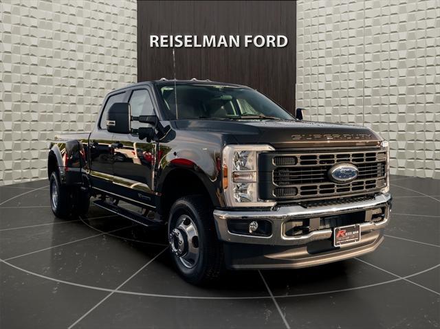 new 2024 Ford F-350 car, priced at $67,234