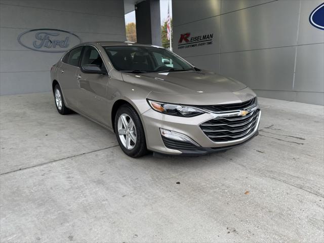 used 2022 Chevrolet Malibu car, priced at $20,614