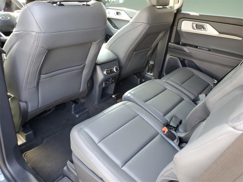 new 2025 Ford Explorer car, priced at $41,908
