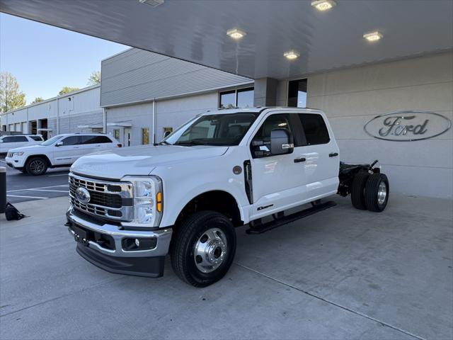 new 2024 Ford F-350 car, priced at $65,872