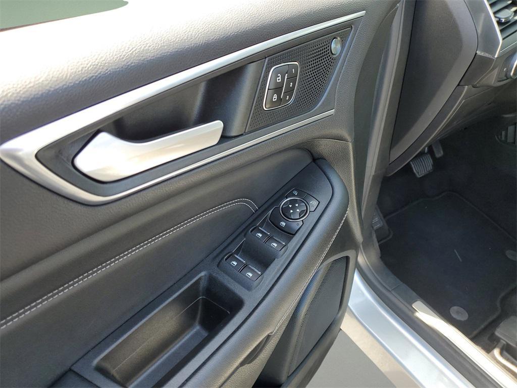 used 2022 Ford Edge car, priced at $23,750