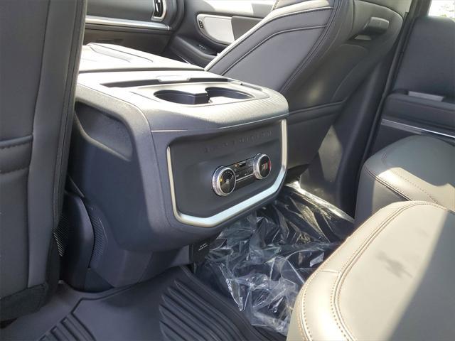 new 2025 Ford Expedition car, priced at $70,883