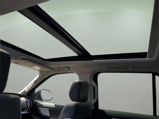 new 2025 Ford Expedition car, priced at $70,883