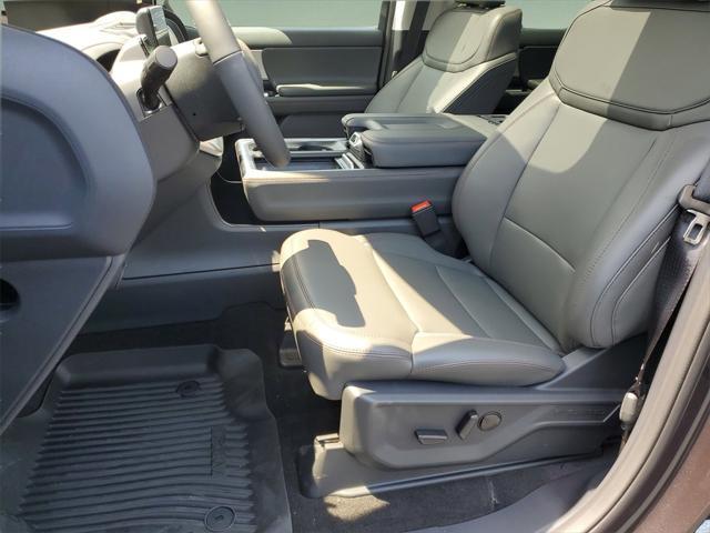 new 2025 Ford Expedition car, priced at $70,883