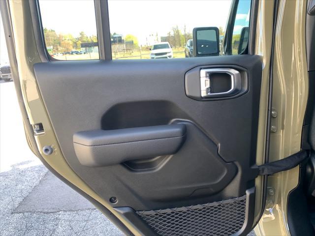 new 2025 Jeep Wrangler car, priced at $51,681