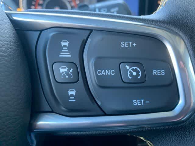 new 2025 Jeep Wrangler car, priced at $53,515