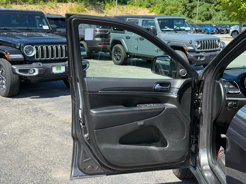 used 2021 Jeep Grand Cherokee car, priced at $25,503