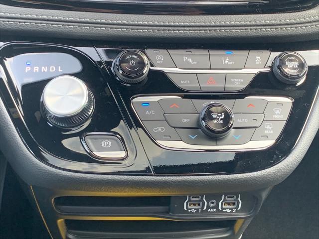 new 2025 Chrysler Pacifica car, priced at $46,368