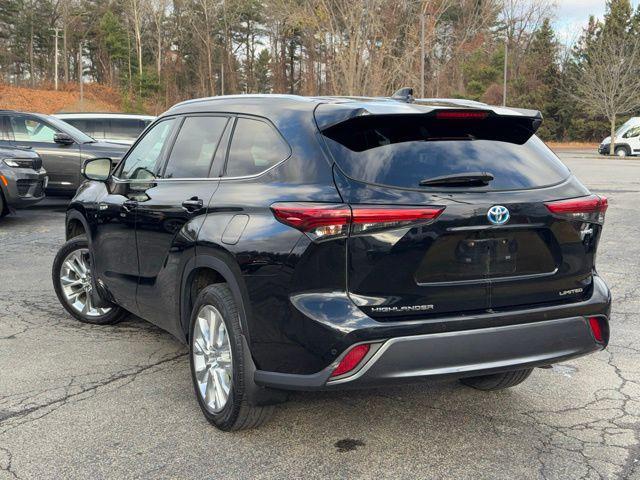 used 2021 Toyota Highlander Hybrid car, priced at $40,995