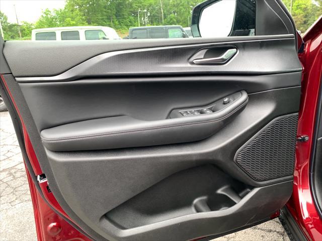 new 2025 Jeep Grand Cherokee car, priced at $45,722