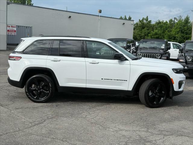 used 2023 Jeep Grand Cherokee car, priced at $35,650