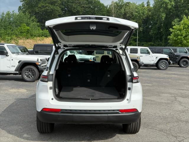 used 2023 Jeep Grand Cherokee car, priced at $35,650
