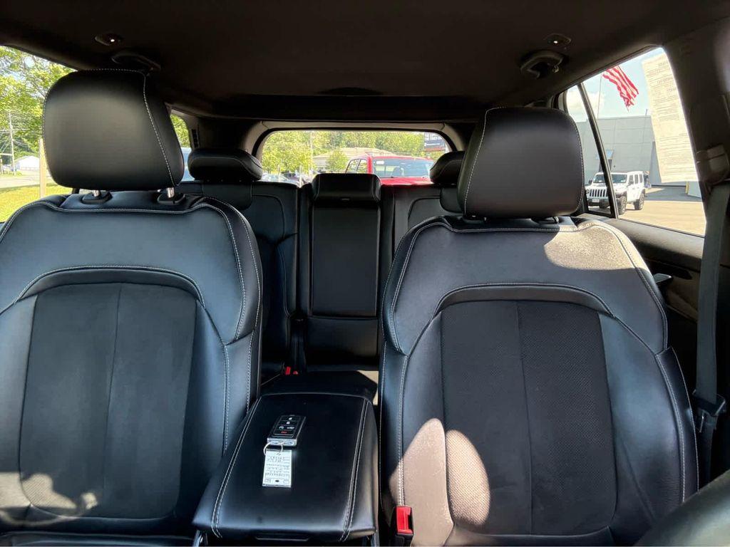 used 2022 Jeep Grand Cherokee car, priced at $33,999