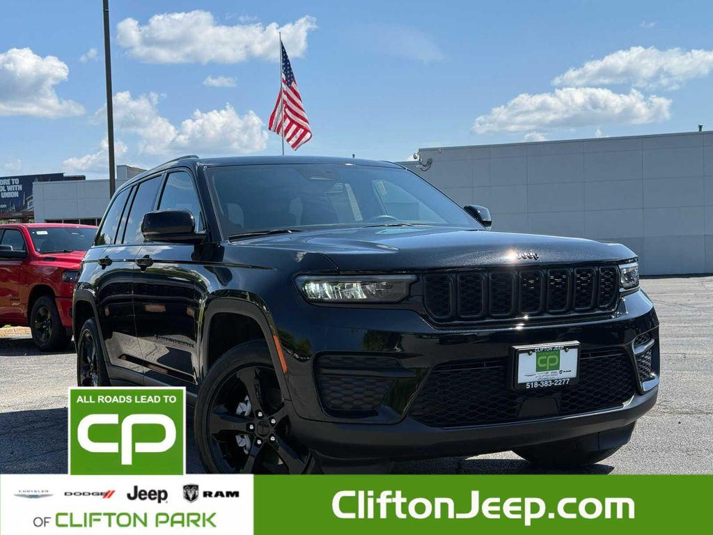 used 2022 Jeep Grand Cherokee car, priced at $33,999