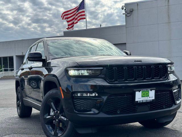 new 2025 Jeep Grand Cherokee car, priced at $56,455