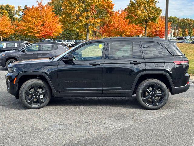 new 2025 Jeep Grand Cherokee car, priced at $56,455