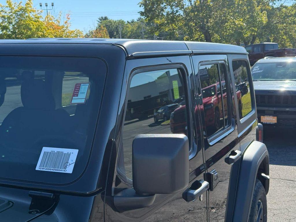 new 2025 Jeep Wrangler car, priced at $46,345