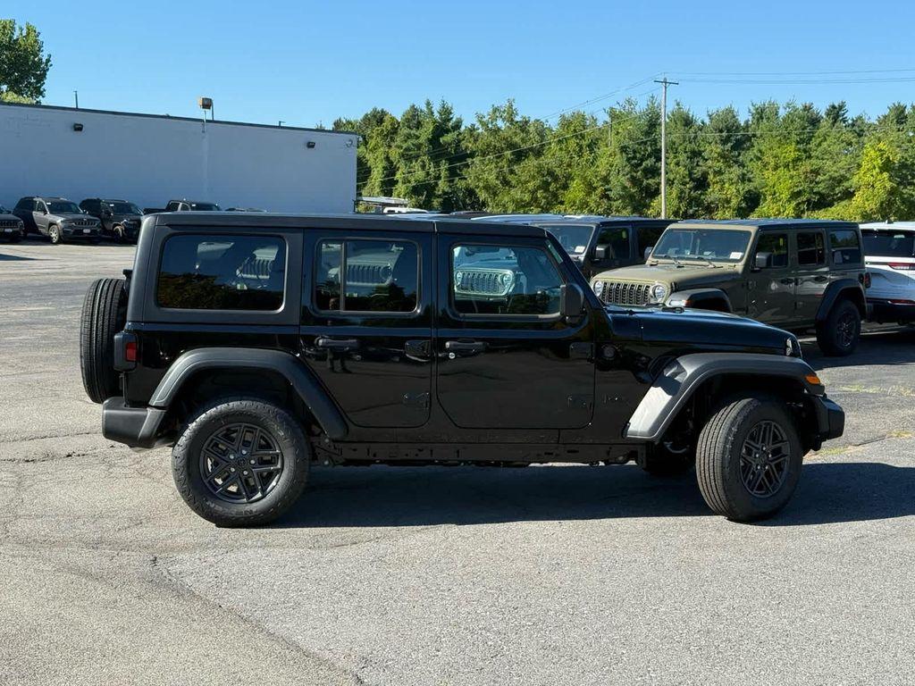 new 2025 Jeep Wrangler car, priced at $46,345