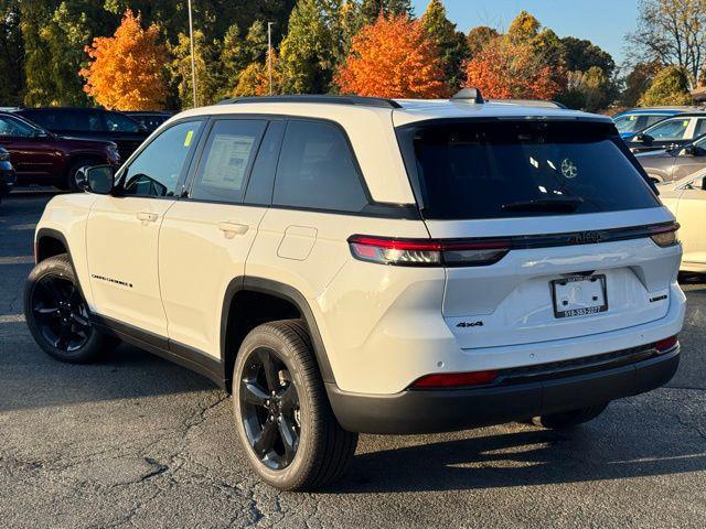 new 2025 Jeep Grand Cherokee car, priced at $55,860