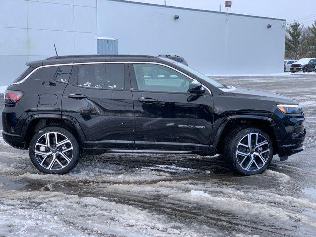 new 2025 Jeep Compass car, priced at $41,385