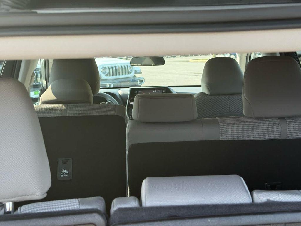 used 2022 Toyota Highlander car, priced at $32,498