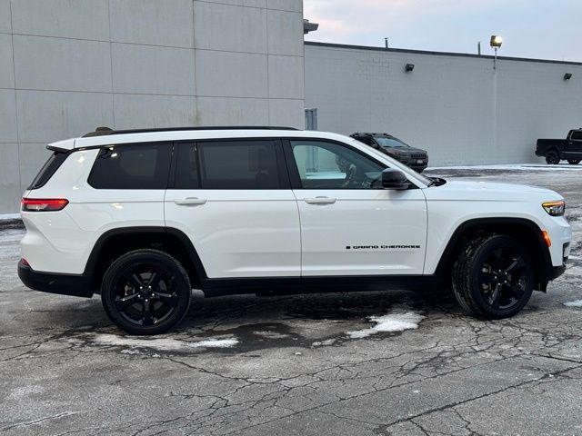 used 2023 Jeep Grand Cherokee L car, priced at $35,695