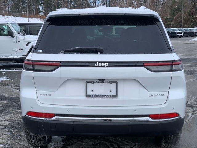 new 2025 Jeep Grand Cherokee car, priced at $49,215