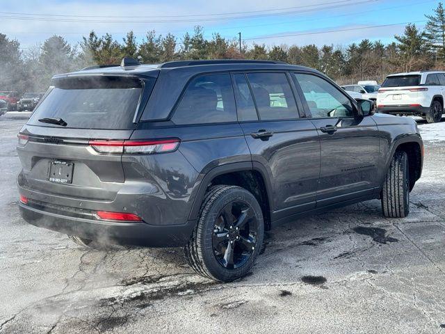 new 2025 Jeep Grand Cherokee car, priced at $49,170