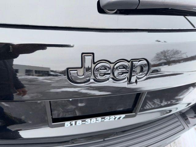 used 2021 Jeep Grand Cherokee car, priced at $27,995