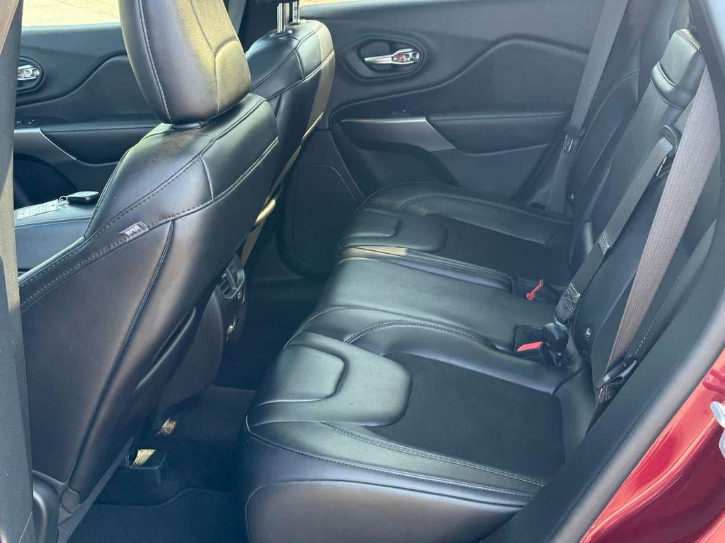 used 2019 Jeep Cherokee car, priced at $13,681