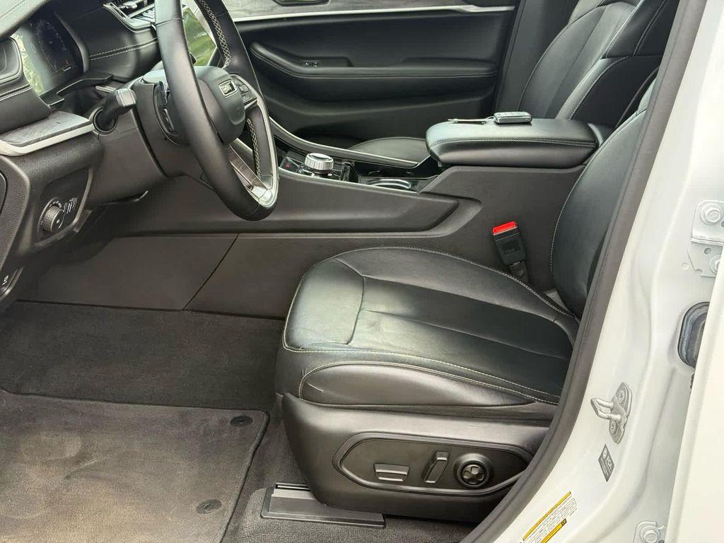 used 2022 Jeep Grand Cherokee L car, priced at $33,999