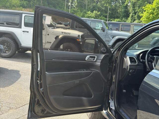 used 2022 Jeep Grand Cherokee car, priced at $31,984