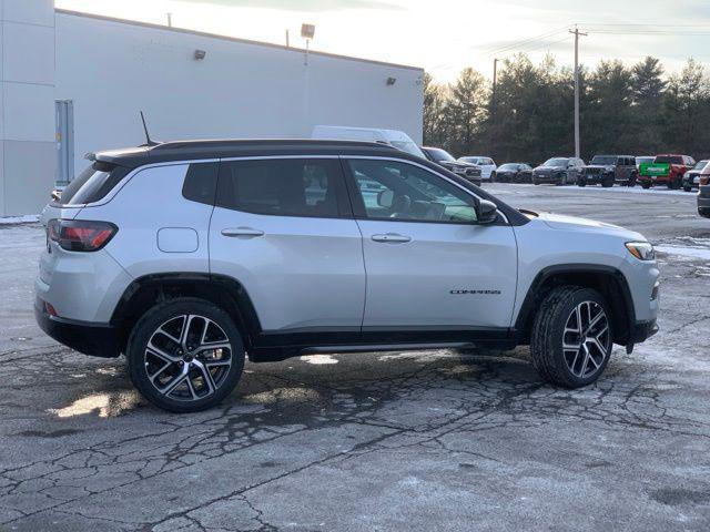 new 2025 Jeep Compass car, priced at $41,385