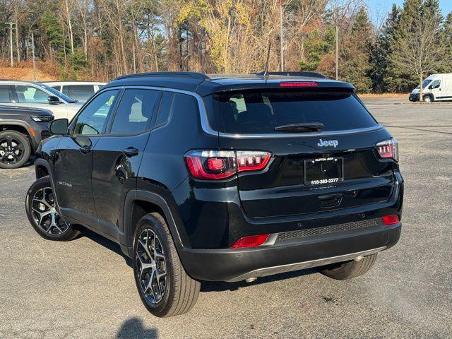 new 2024 Jeep Compass car, priced at $37,478