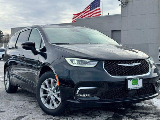 new 2025 Chrysler Pacifica car, priced at $49,035